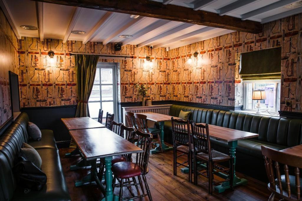 The Black Horse Inn 根斯堡 外观 照片