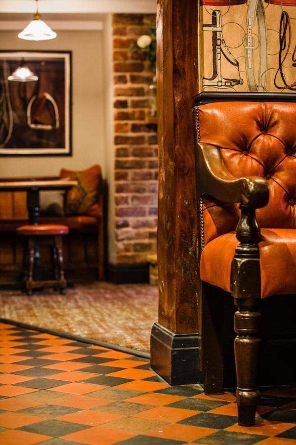 The Black Horse Inn 根斯堡 外观 照片