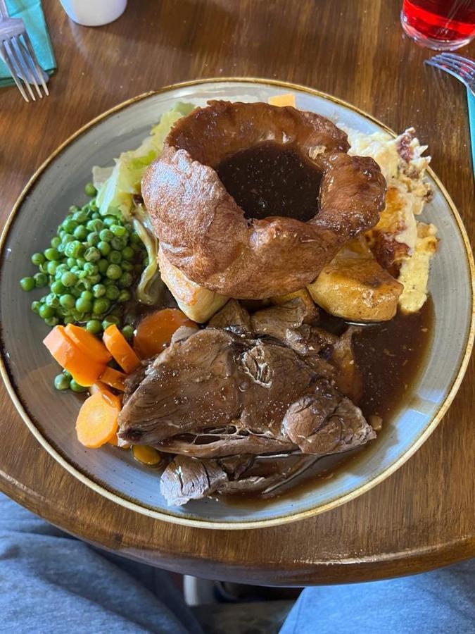 The Black Horse Inn 根斯堡 外观 照片