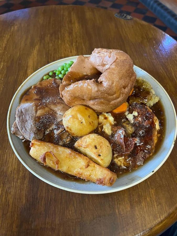 The Black Horse Inn 根斯堡 外观 照片
