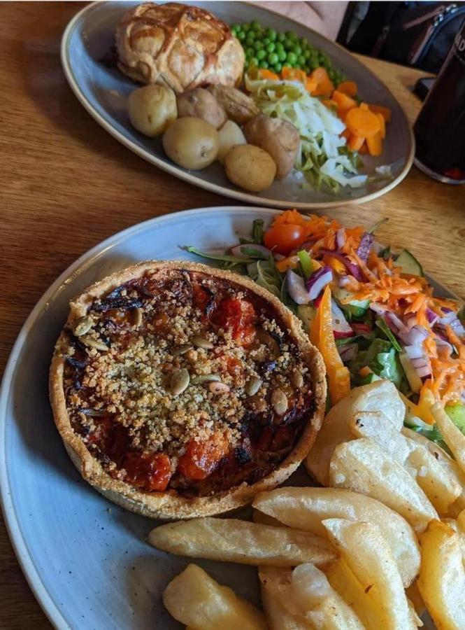 The Black Horse Inn 根斯堡 外观 照片